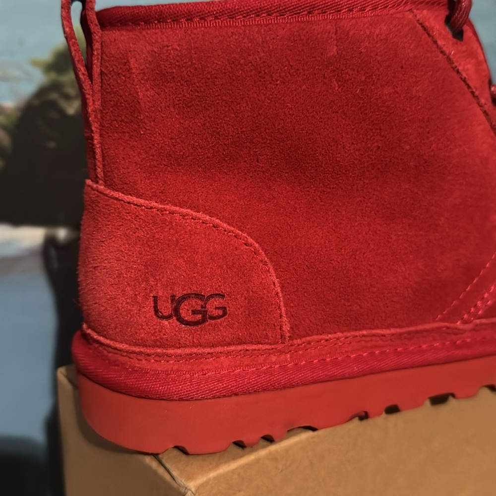 Vibrant Red Suede Boots Ugg - Picture 4 of 5